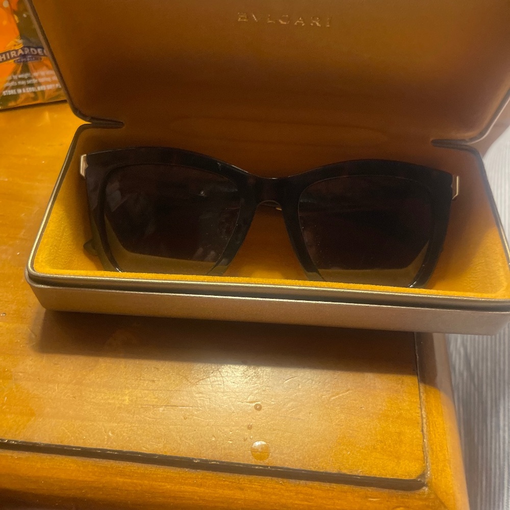 Sunglassez